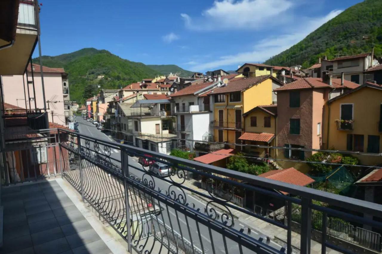 Apartmán La Casa Di Gb Pieve di Teco Exteriér fotografie
